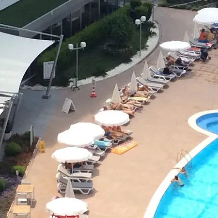 Apartamento Emerald Park C-one